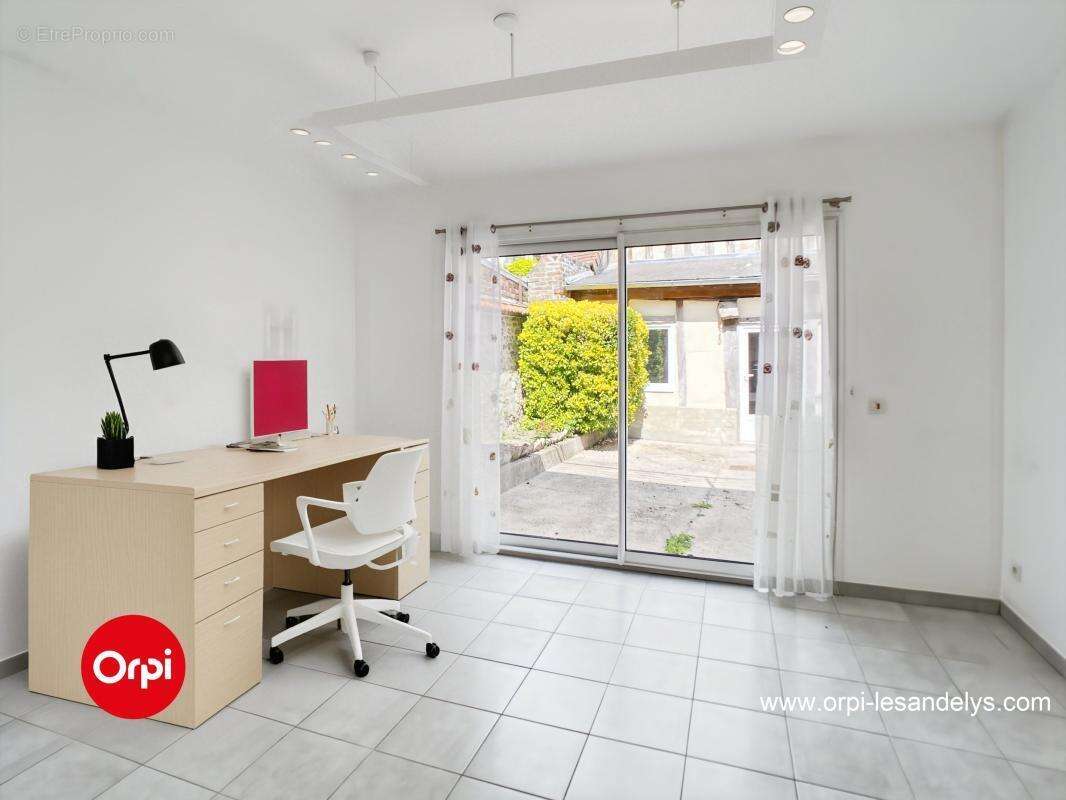 Maison et local commercial À Vendre - photo 6