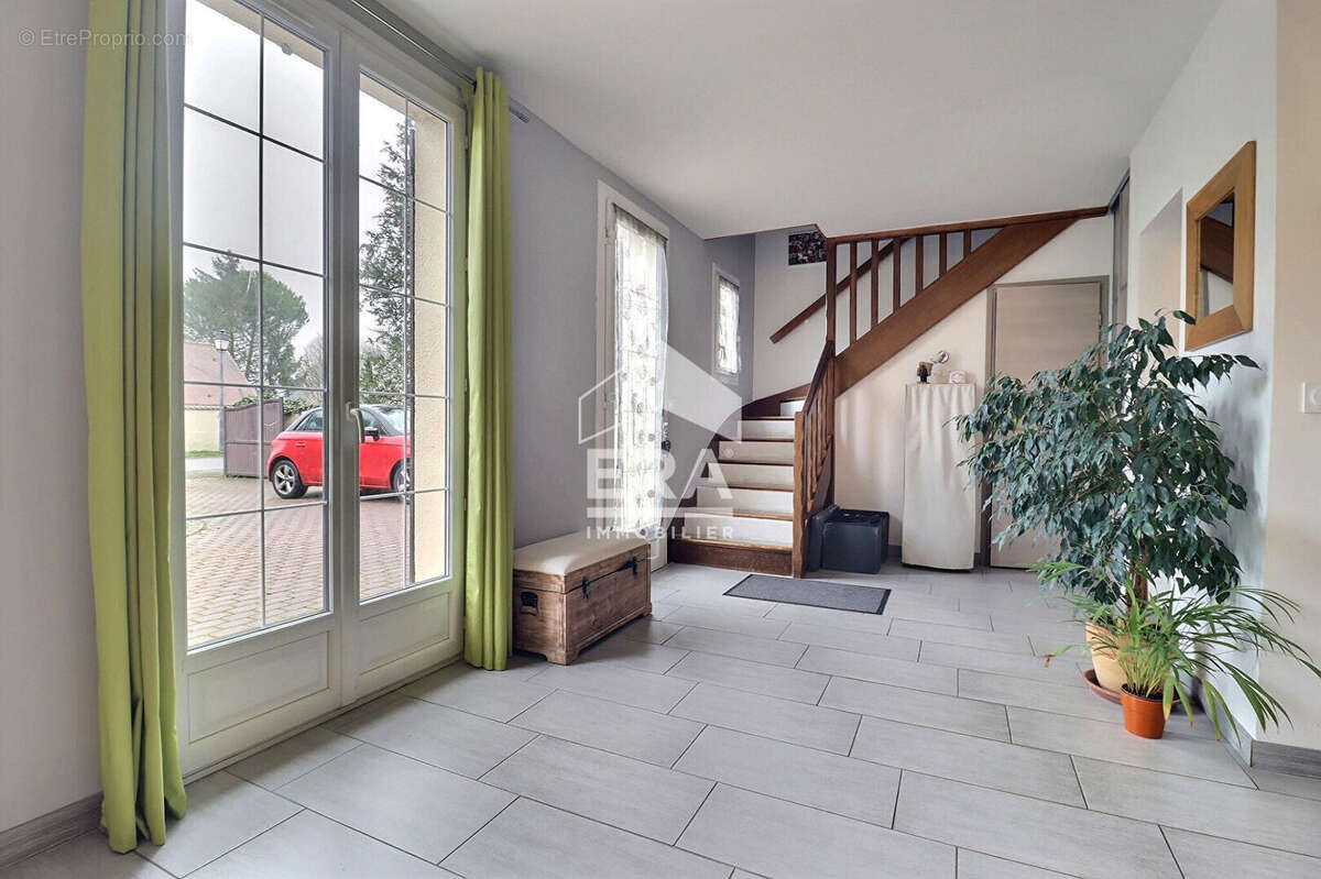 Maison à AUVERS-SAINT-GEORGES