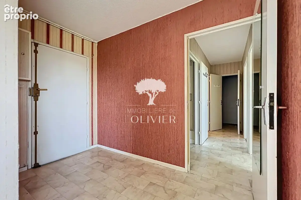 Appartement 3 pièces 65 m² à vendre à Apt (84400) - photo 4