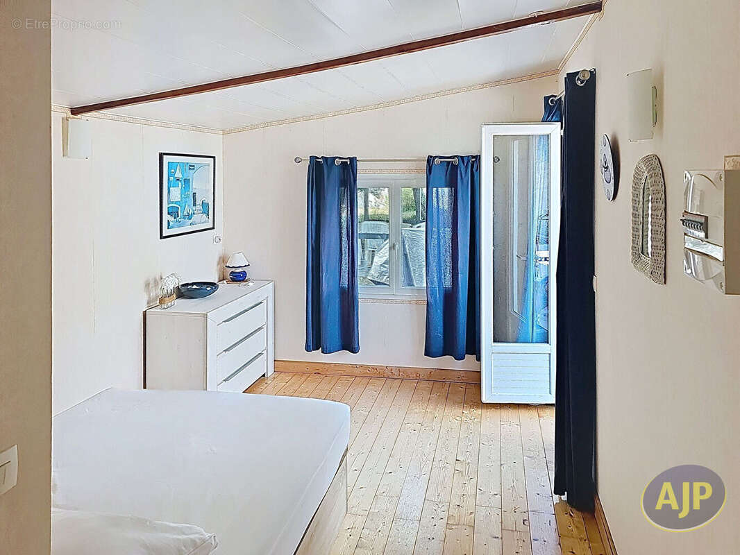 Maison  de plain pied avec piscine Ile de Ré - photo 10