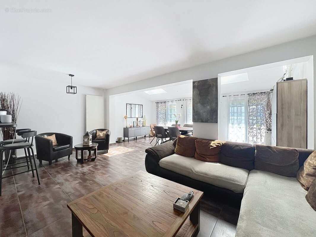 Maison à RIS-ORANGIS