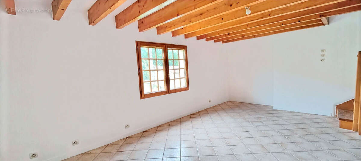 Maison à SAINT-PIAT