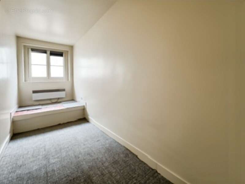 Appartement à PARIS-8E