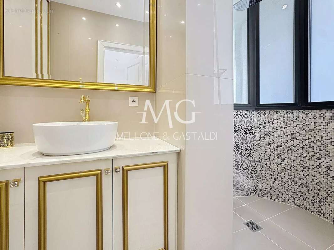 Cannes oxford – 4 pièces d’exception de 157 m² – terrasses, vue mer, 3 garages – résidence de prestige - photo 15