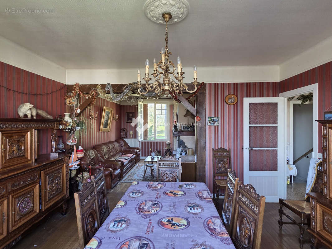 Maison à VILLENOY