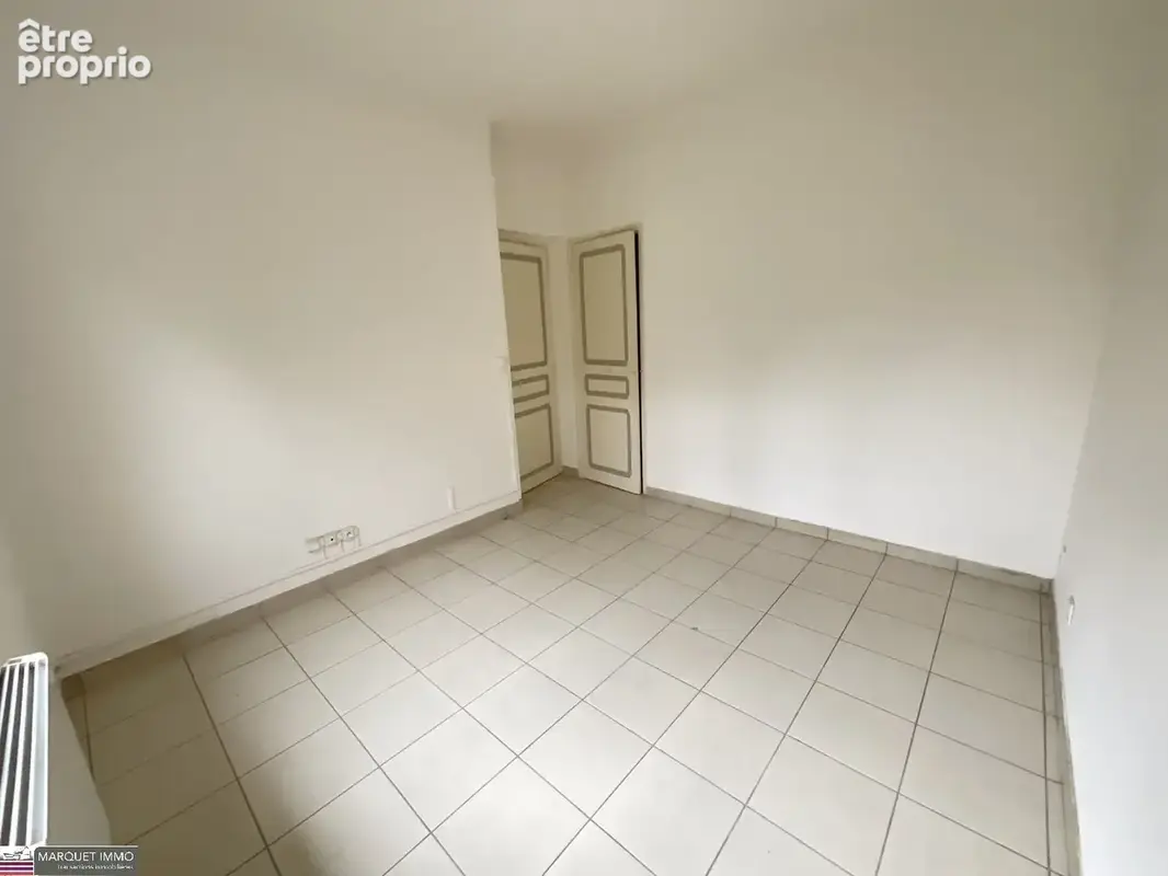 Une opportunité rare sur Béziers - Font-Neuve !!! Cette agréable villa T3 de plain-pied offrant 60 m² habitables, construite en  - photo 10