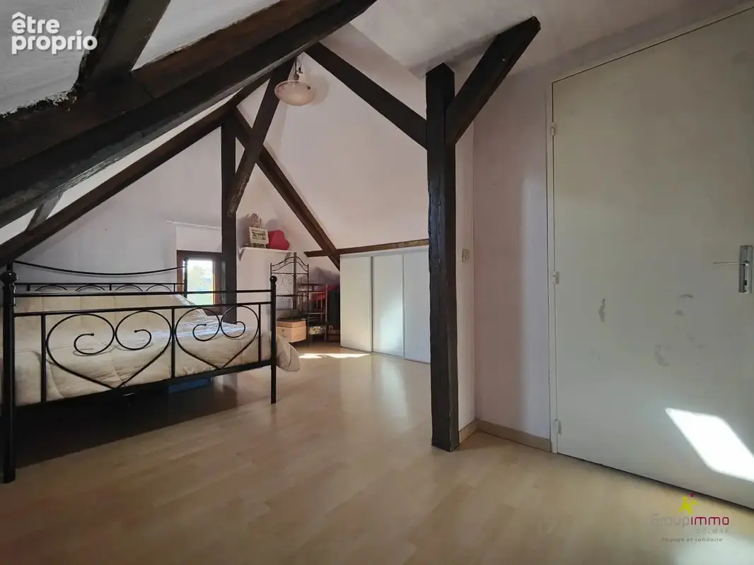 Appartement en duplex avec parking privé - en retrait de la rue - photo 17