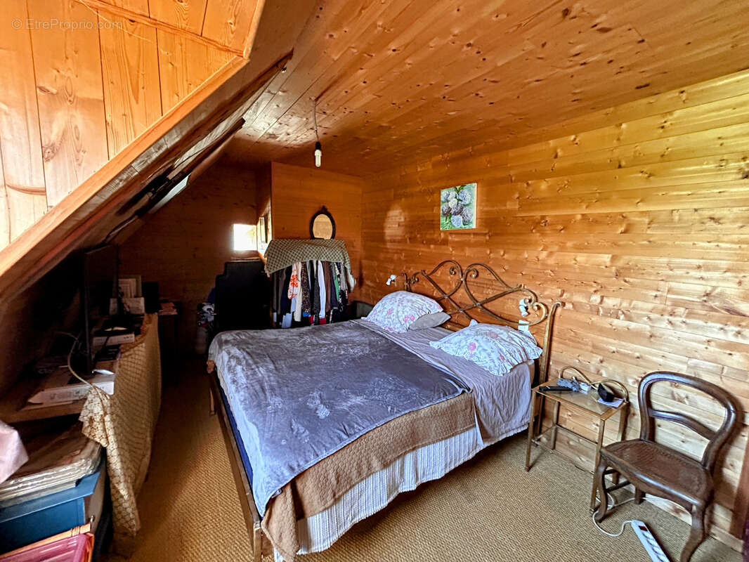 Maison à SAINT-BONNET-PRES-BORT