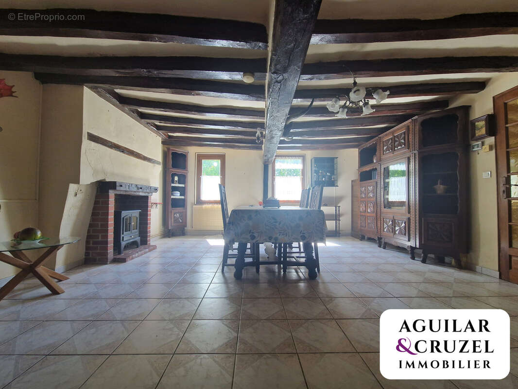 Maison solognote de plain-pied avec garage et dépendances   Neuvy-sur-Barangeon - photo 4