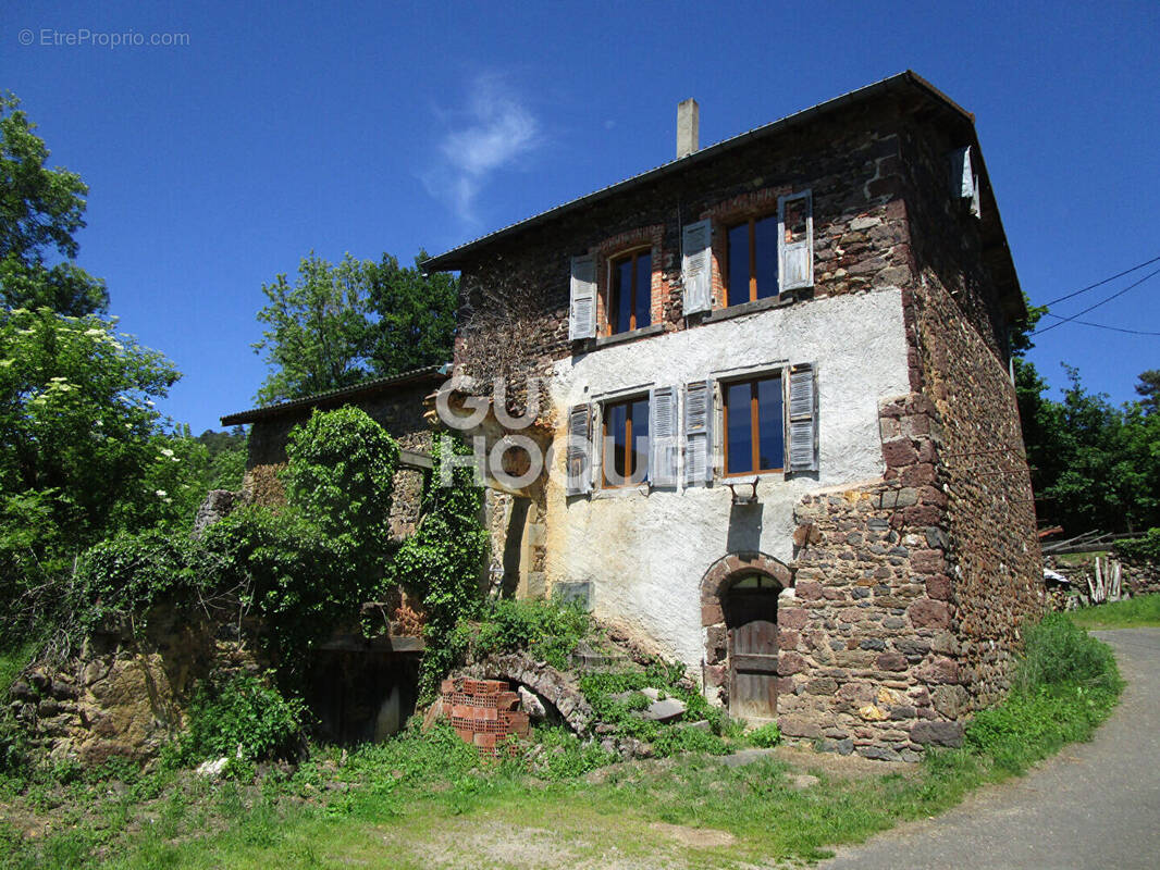 Maison à MAZERAT-AUROUZE