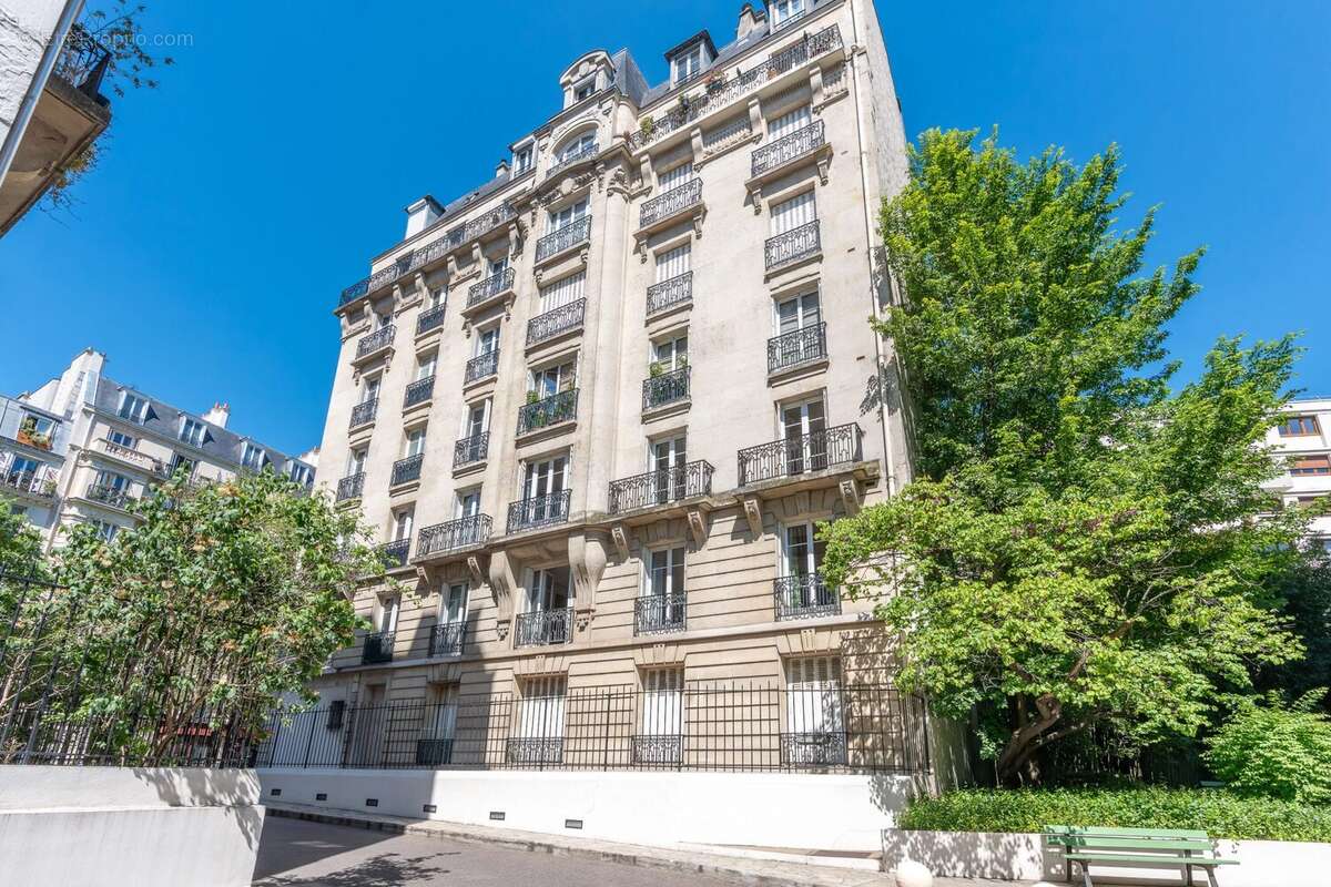 Appartement à PARIS-12E
