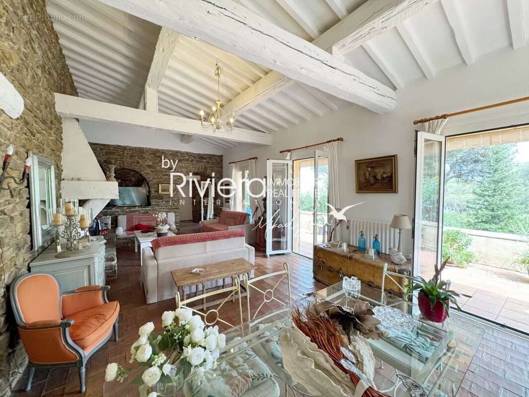 Propriété au charme provençal sur une parcelle de 2821m2 ave - photo 9