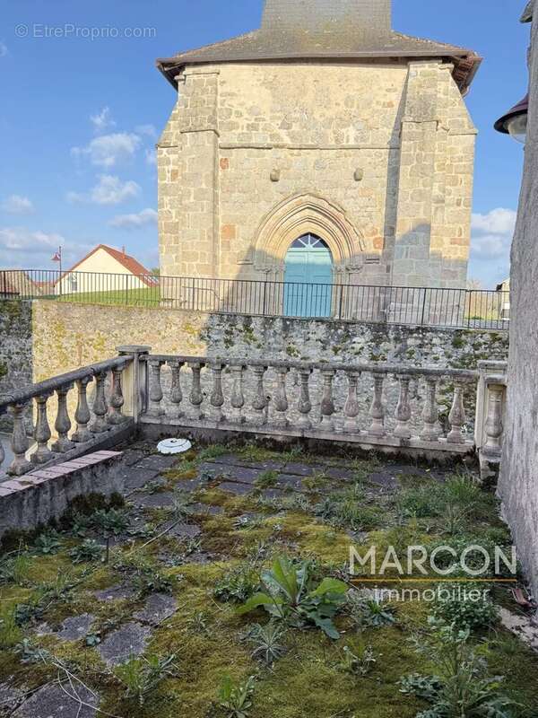 Maison à SAINT-VAURY