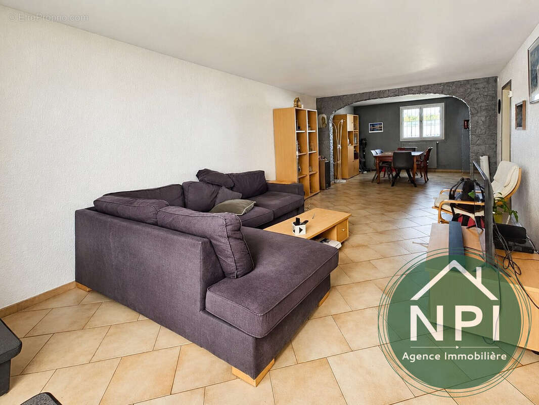 Maison 128 m² à Vaux-Le-Penil  - photo 2