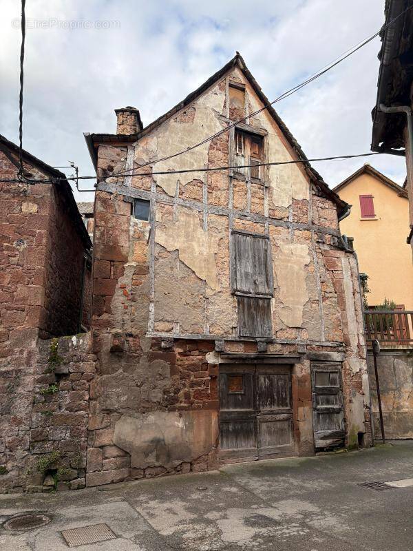 Maison à MARCILLAC-VALLON