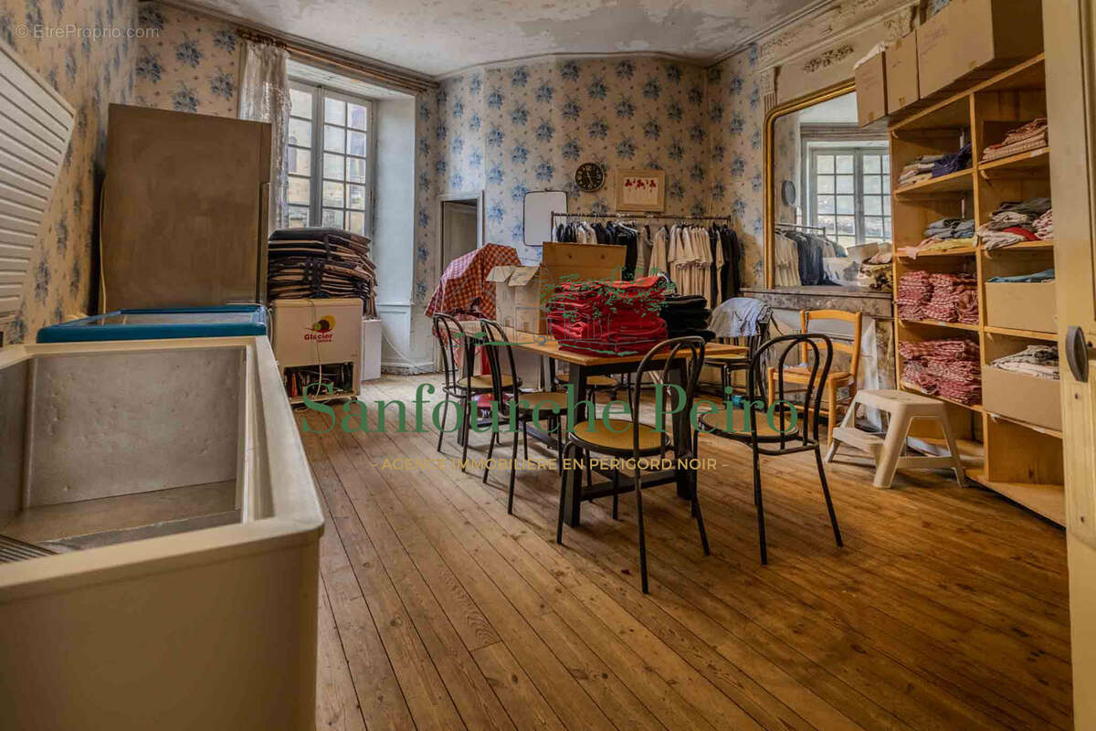 Appartement à SARLAT-LA-CANEDA