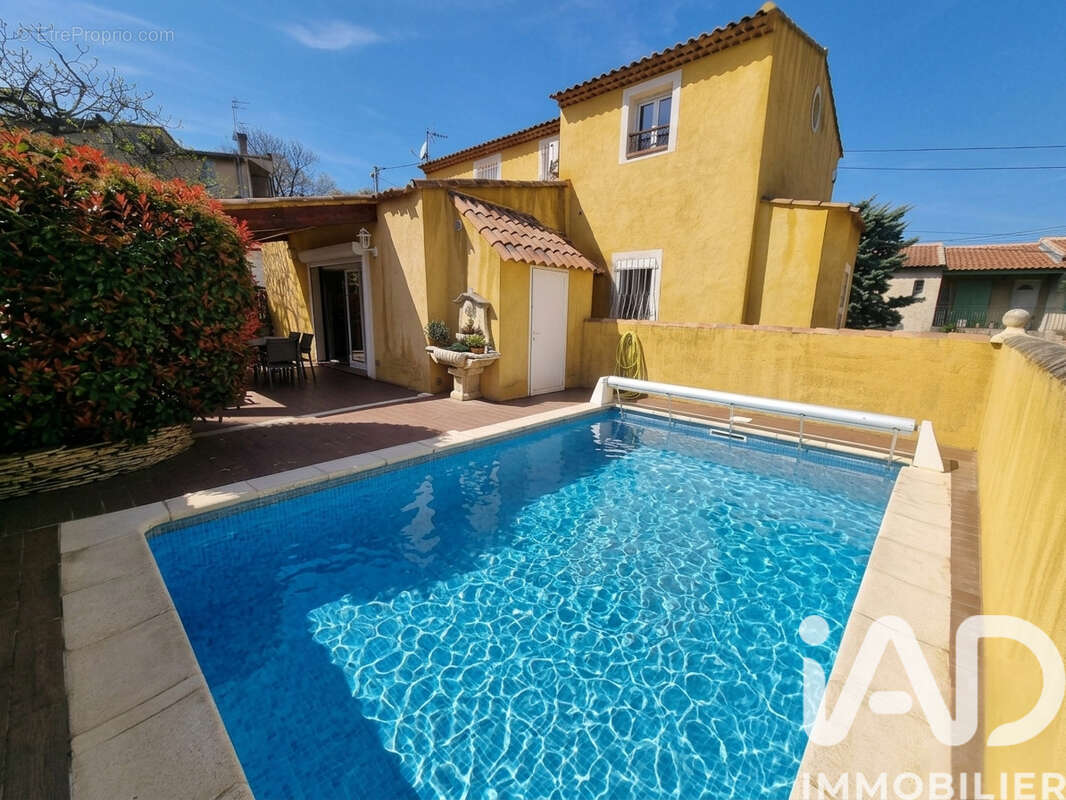 Photo 2 - Maison à MARSEILLE-10E