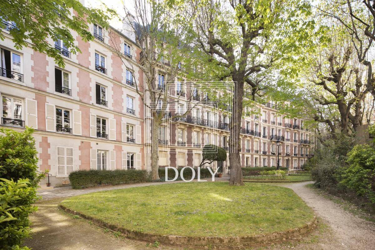 Appartement à PARIS-5E