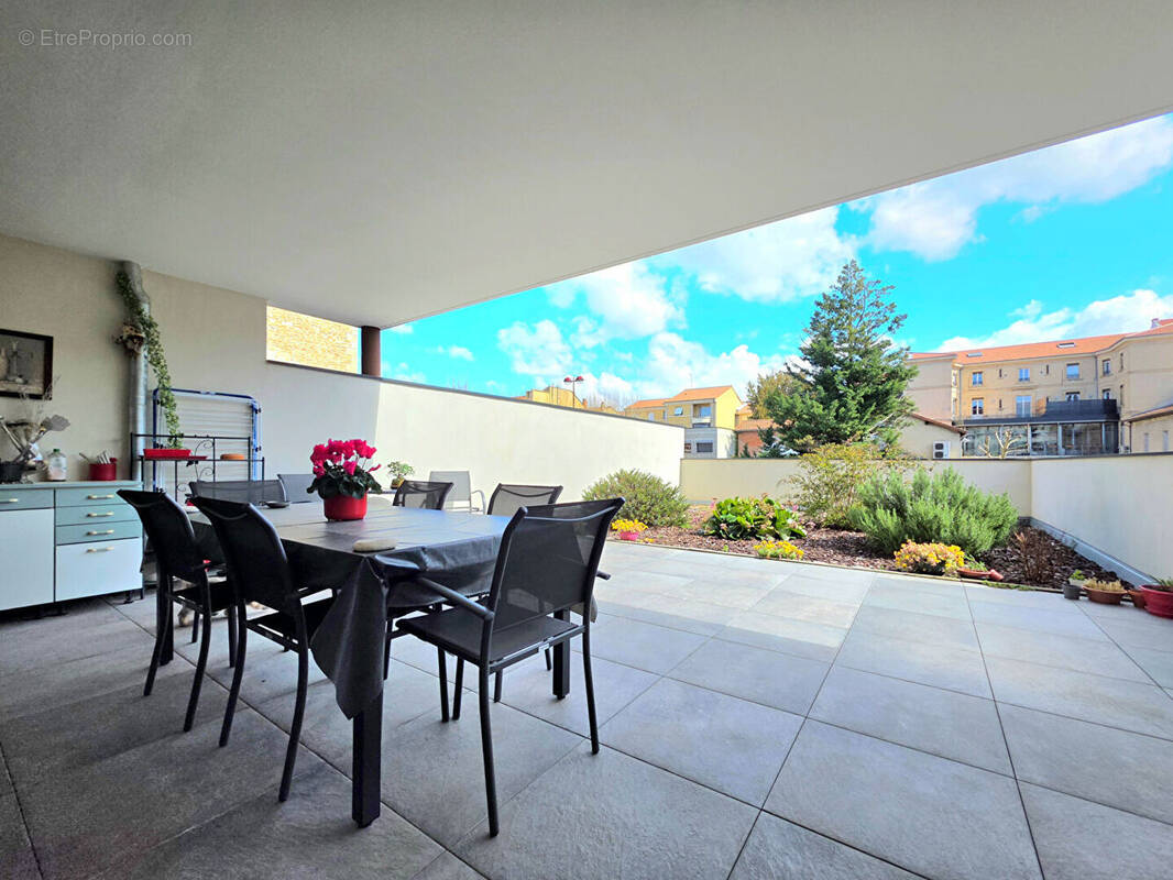 Appartement à ROMANS-SUR-ISERE