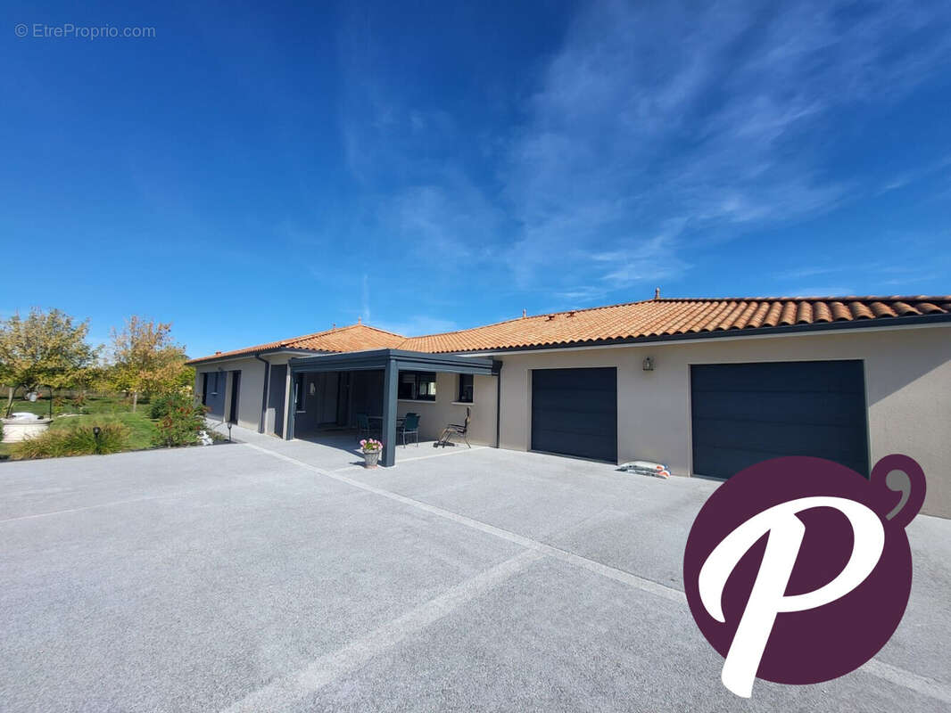 Maison à LAMONZIE-SAINT-MARTIN