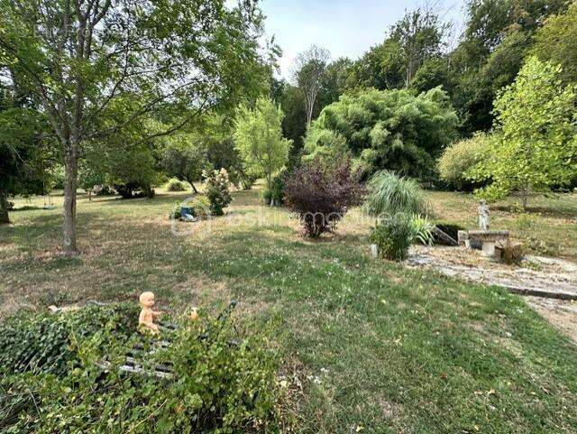 Maison de village - 140 m2 - photo 15