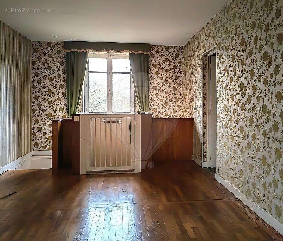 Maison à GIRY