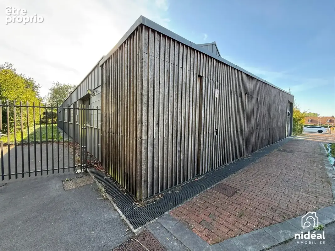 Commerce 400 m² à vendre à Villereau (59530) - photo 3