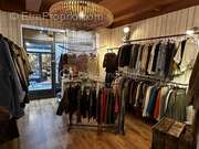 Commerce à FORCALQUIER