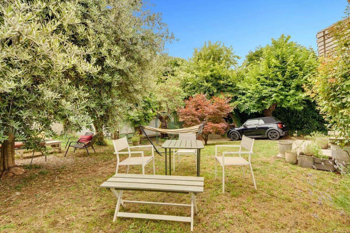 Maison à VILLENEUVE-LA-GARENNE