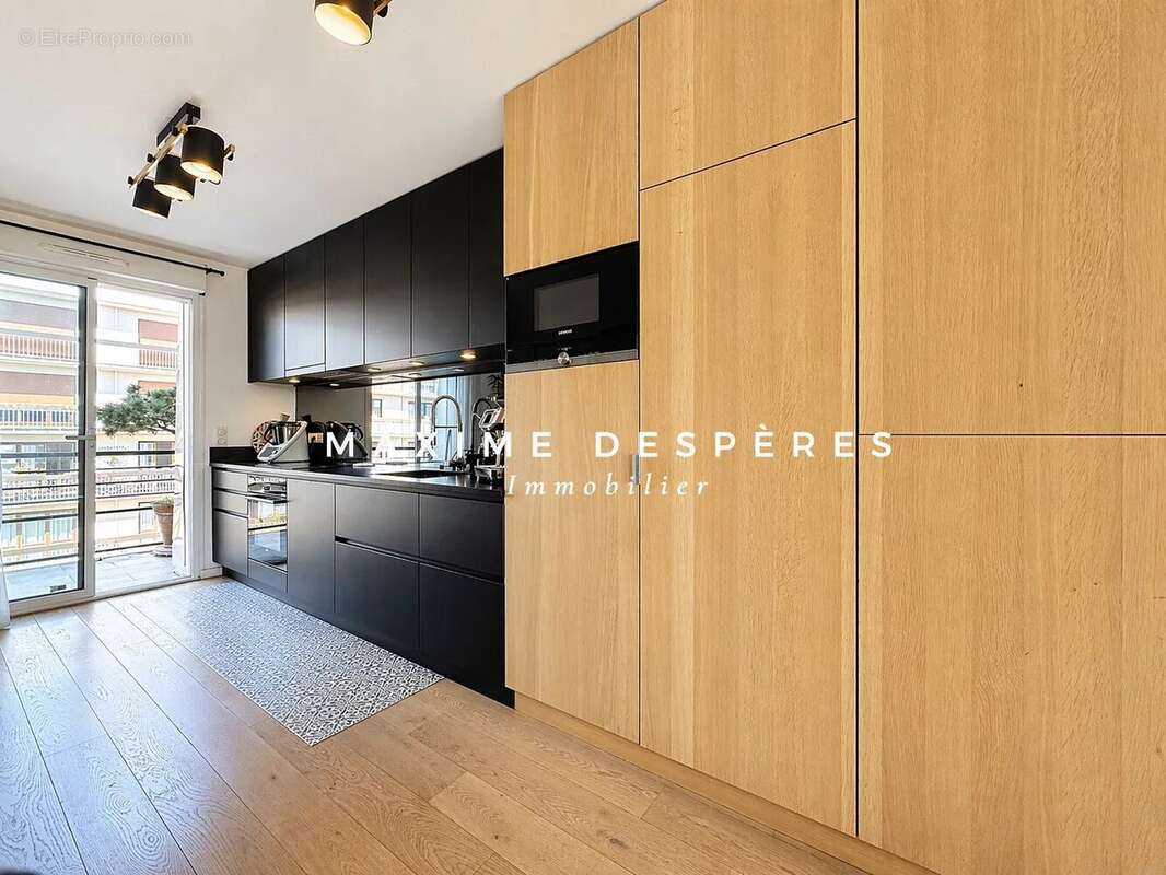 Appartement à SURESNES