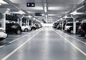 Parking à MARSEILLE-9E