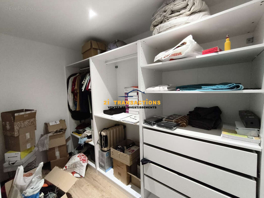 Appartement à SURY-LE-COMTAL