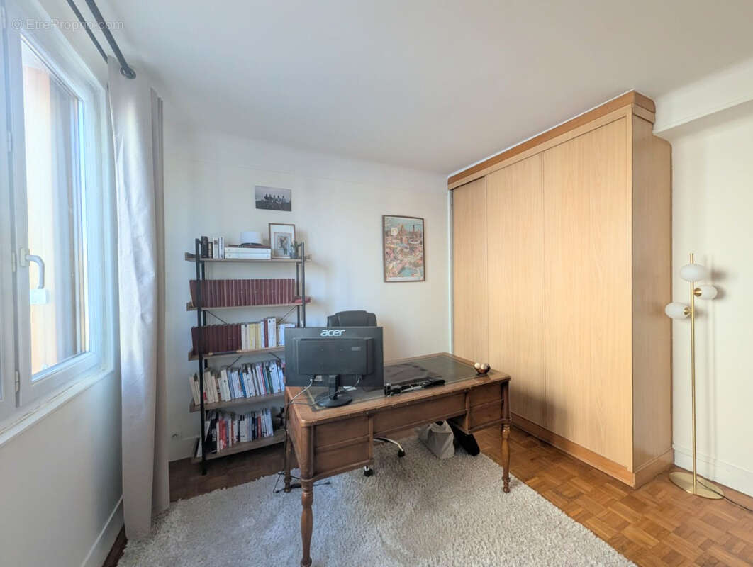 Appartement à LE VESINET