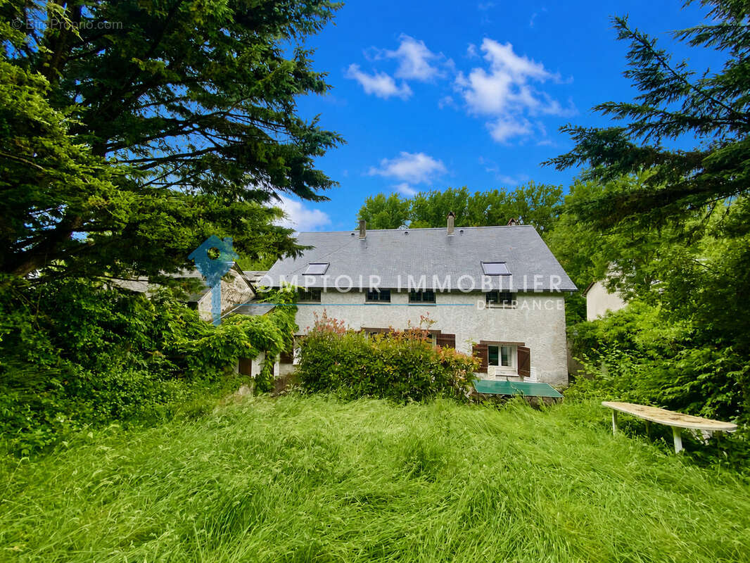Maison à LE GUE-DE-LONGROI