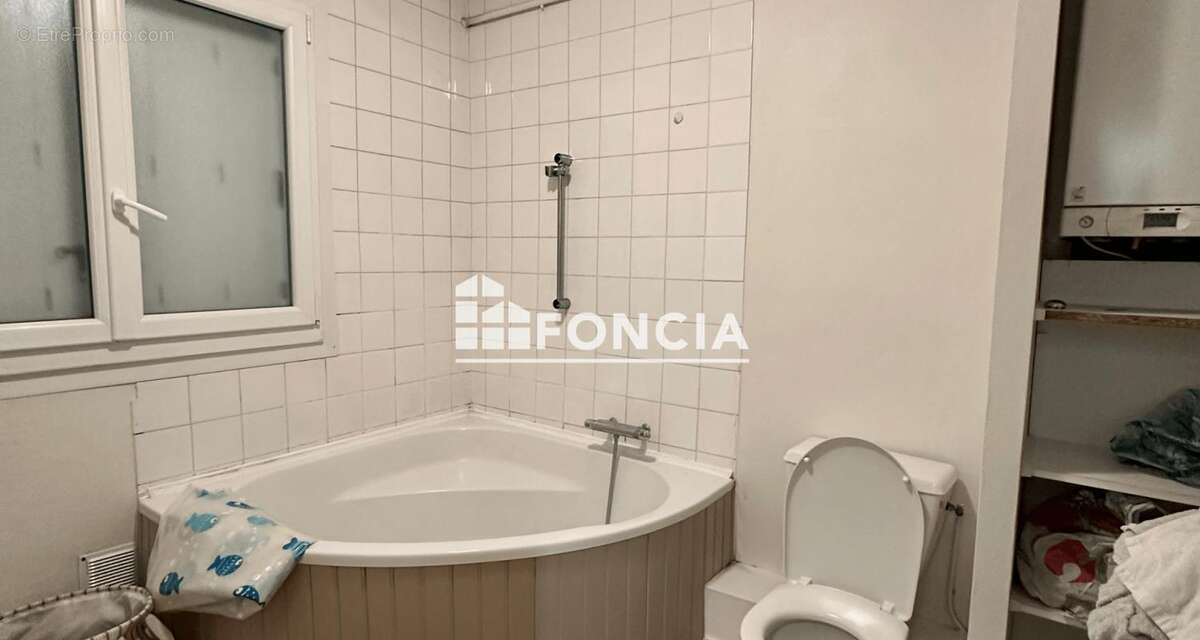  Studio 34 m² avec cave et parking – Quimper, Route de Pont-l’Abbé - photo 4