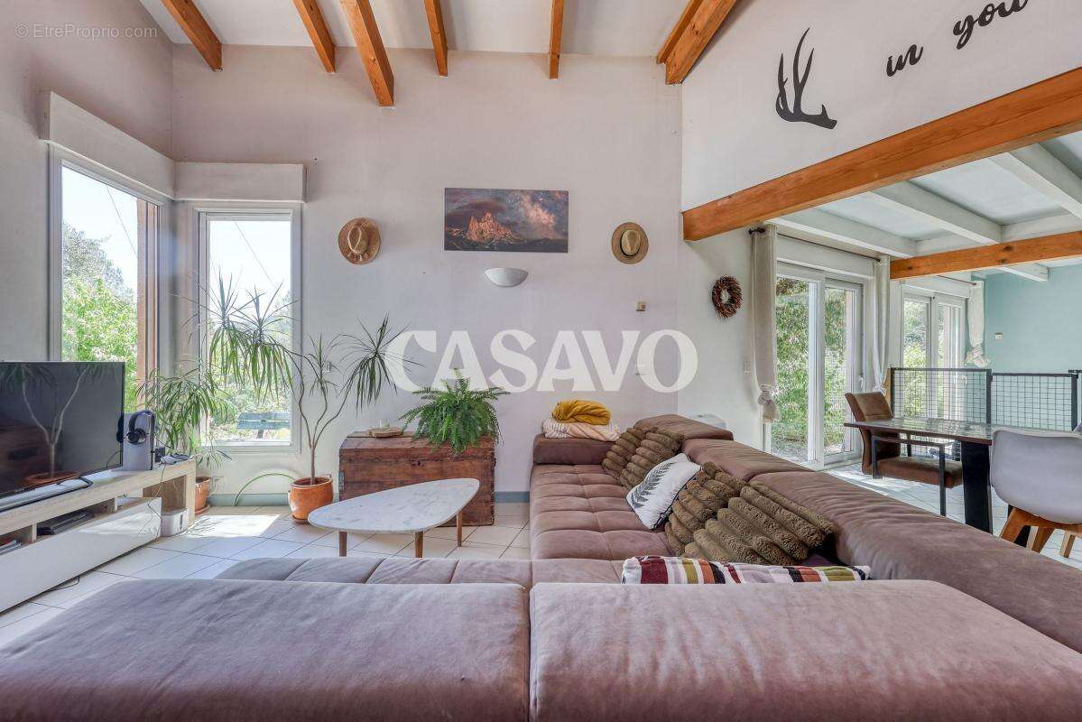 Maison à TOURVES