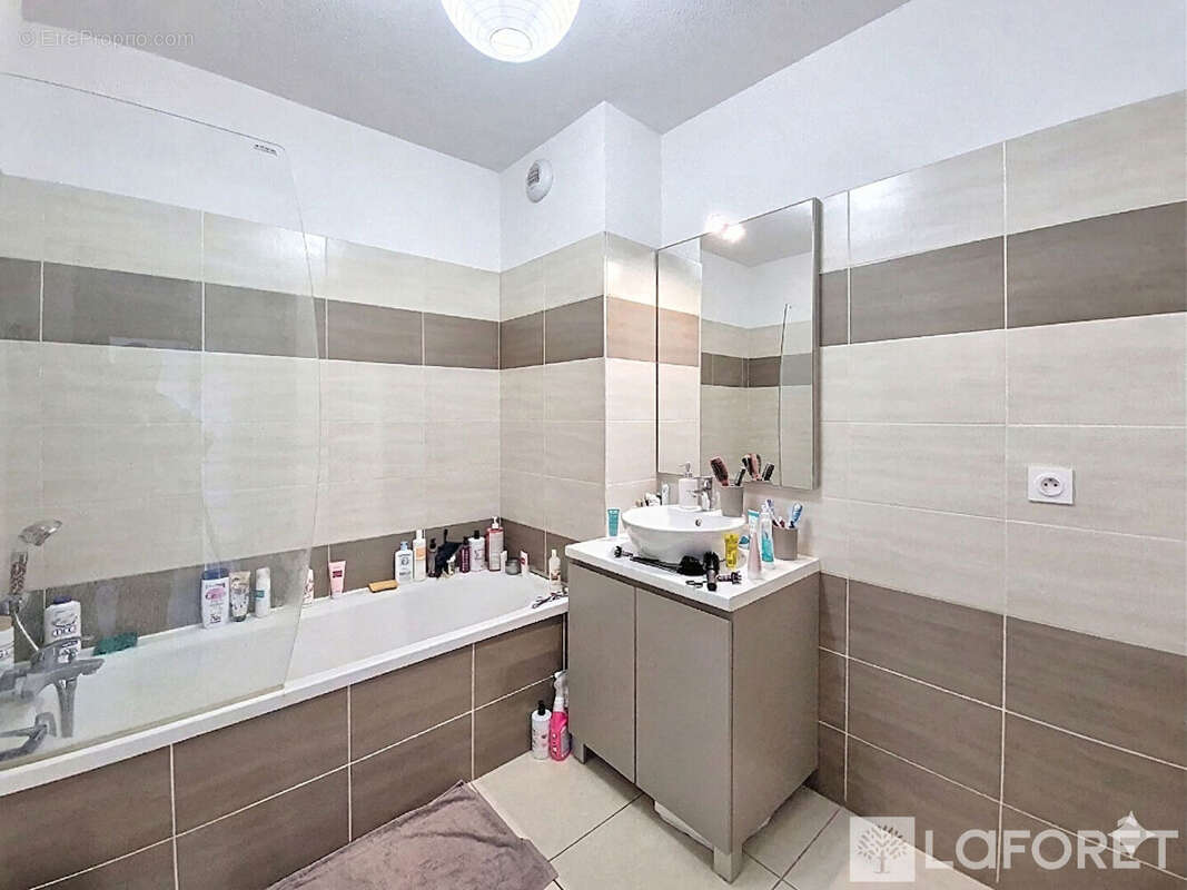 Appartement à BEZIERS