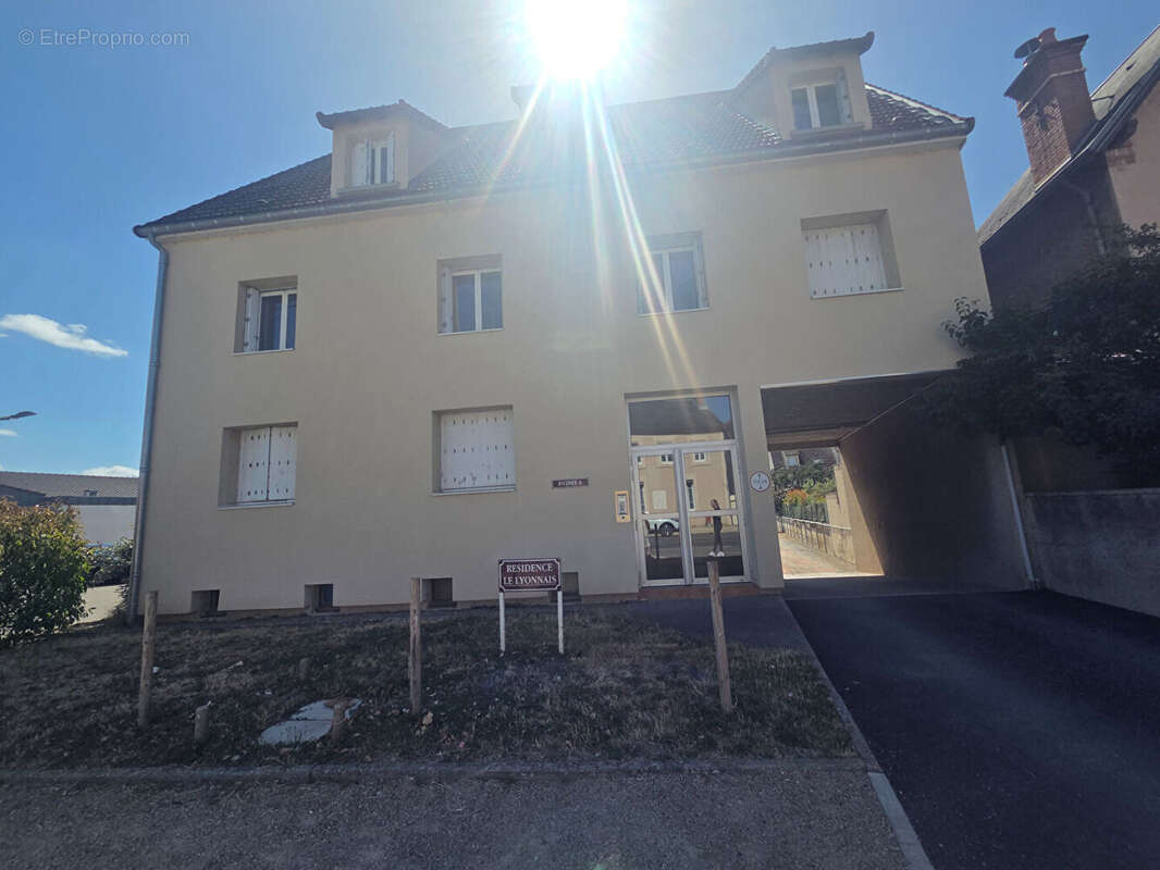 Appartement à MOULINS