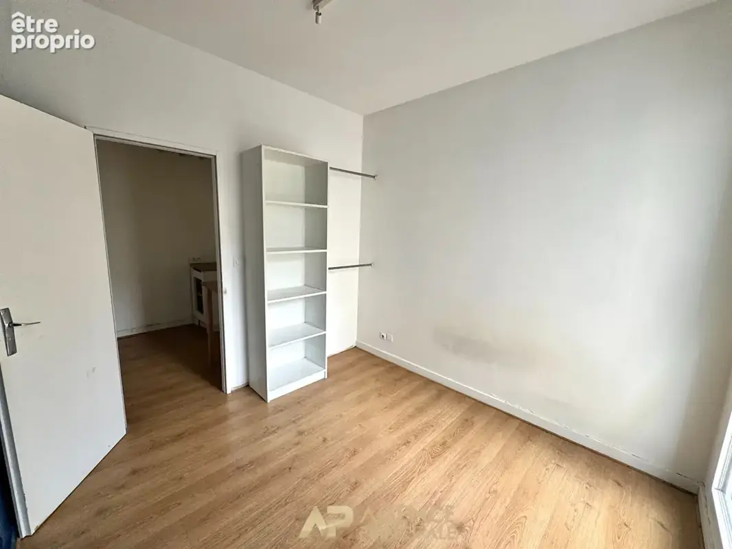 Appartement  - Type 2 - Hyper-centre (port) - 39m2 - Loggia - Ascenseur - photo 10