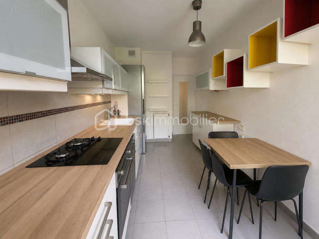 Appartement T4 situé dans un environnement calme et agréable, à proximité du centre-ville de Aix en Provence - photo 7