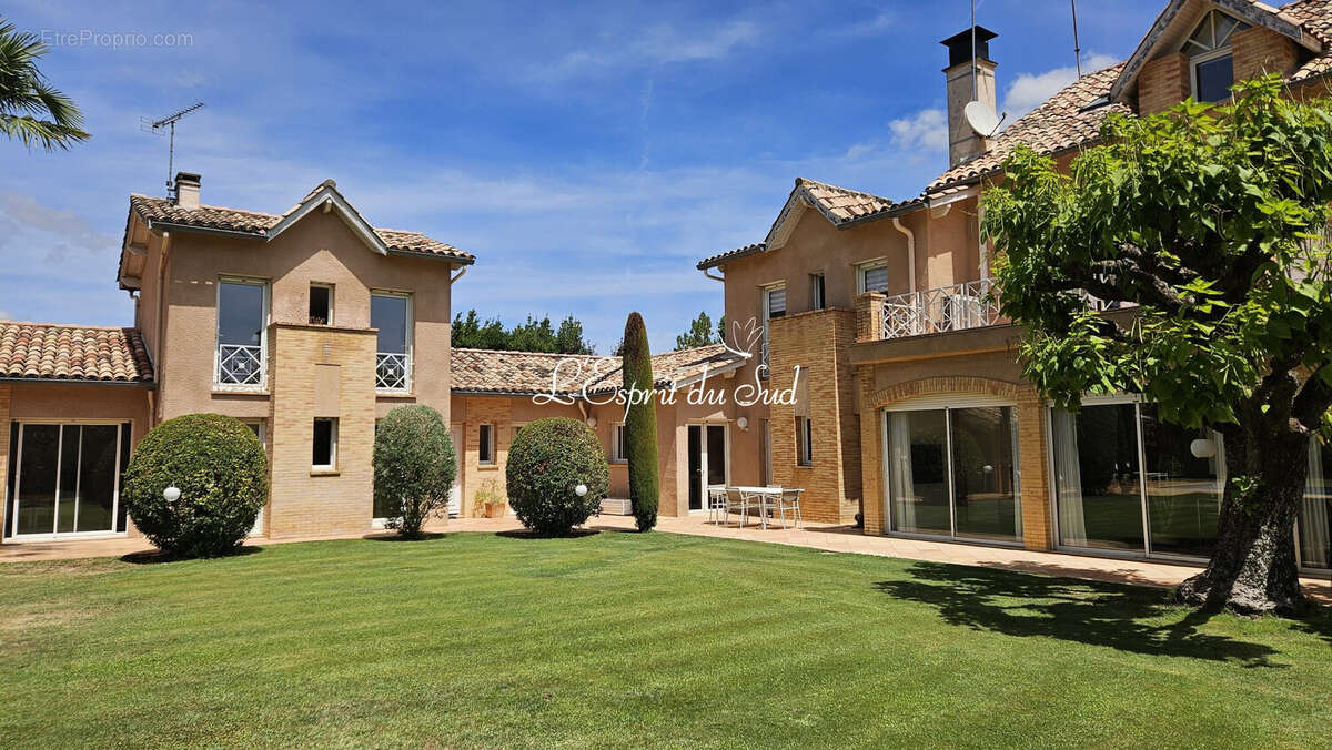 Maison 333 m² à Rabastens  - photo 2
