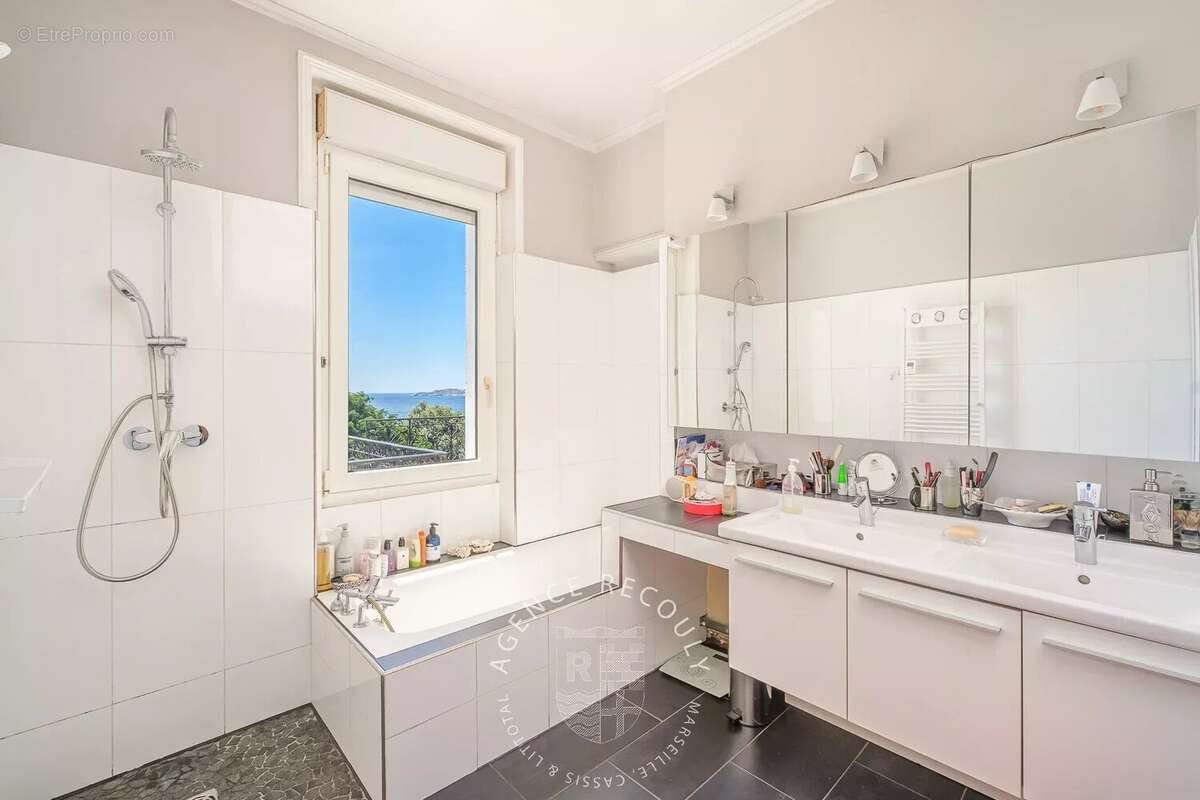 Maison à MARSEILLE-7E