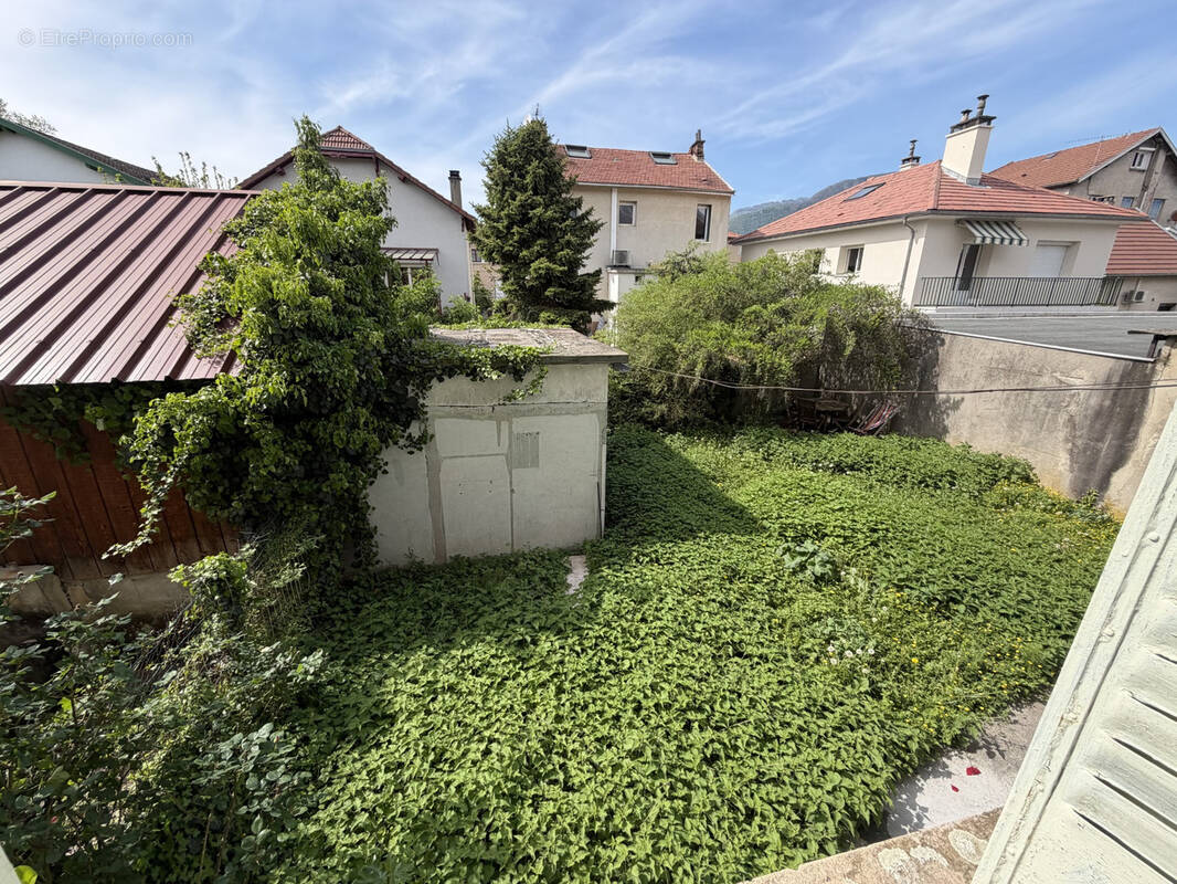 Appartement à SAINT-MARTIN-D'HERES