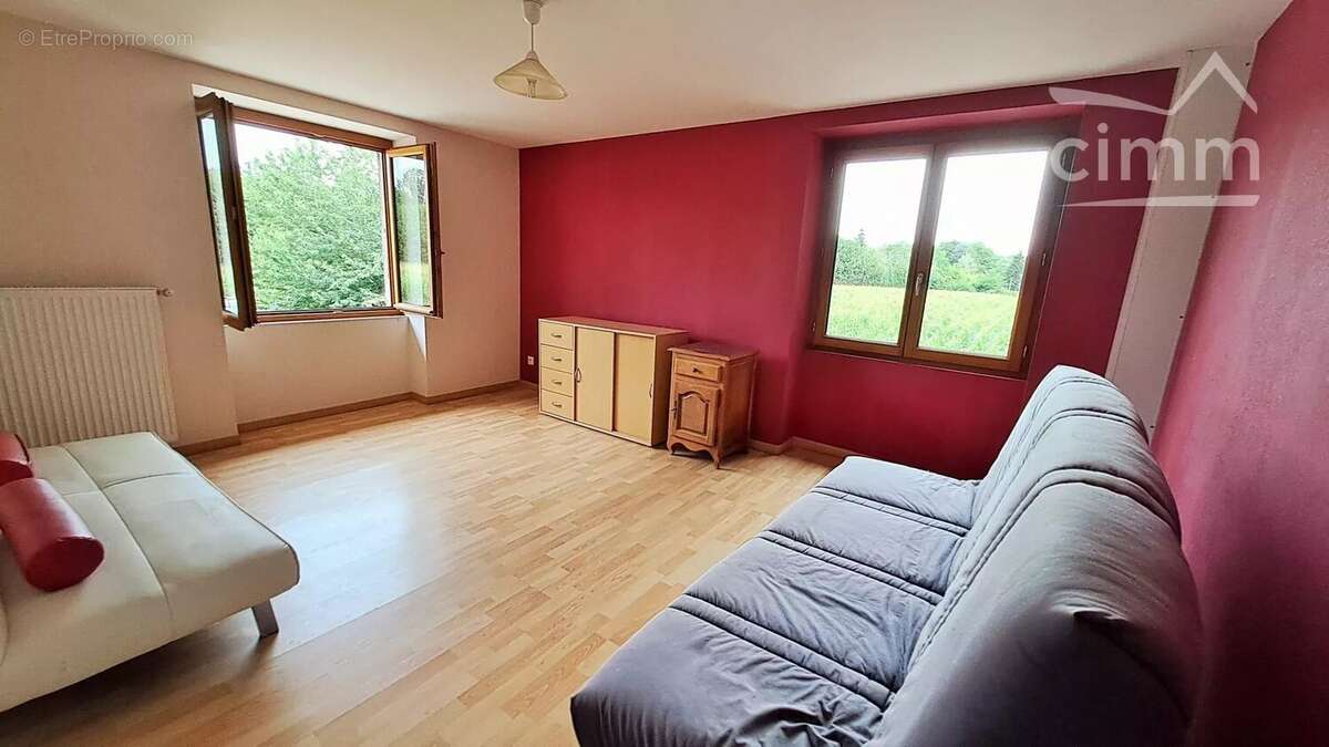 Maison à LA BATIE-MONTGASCON