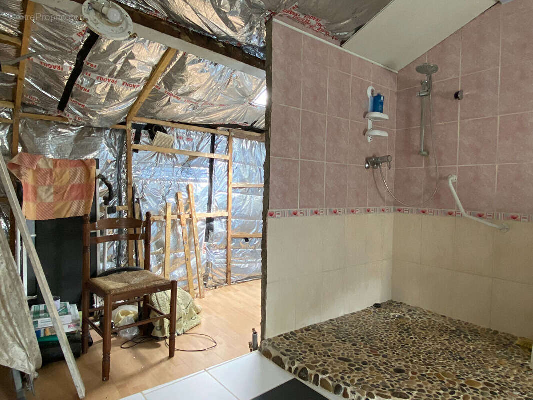 Maison à CHAMPAGNE-LE-SEC