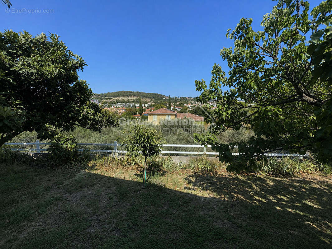 Maison 4 pièces à vendre à Saint Chamas - 138 m² sur terrain de 600 m² - photo 12