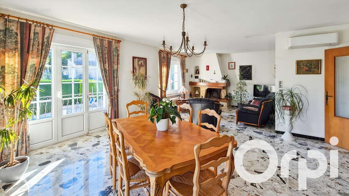 Maison à PONT-SAINT-ESPRIT