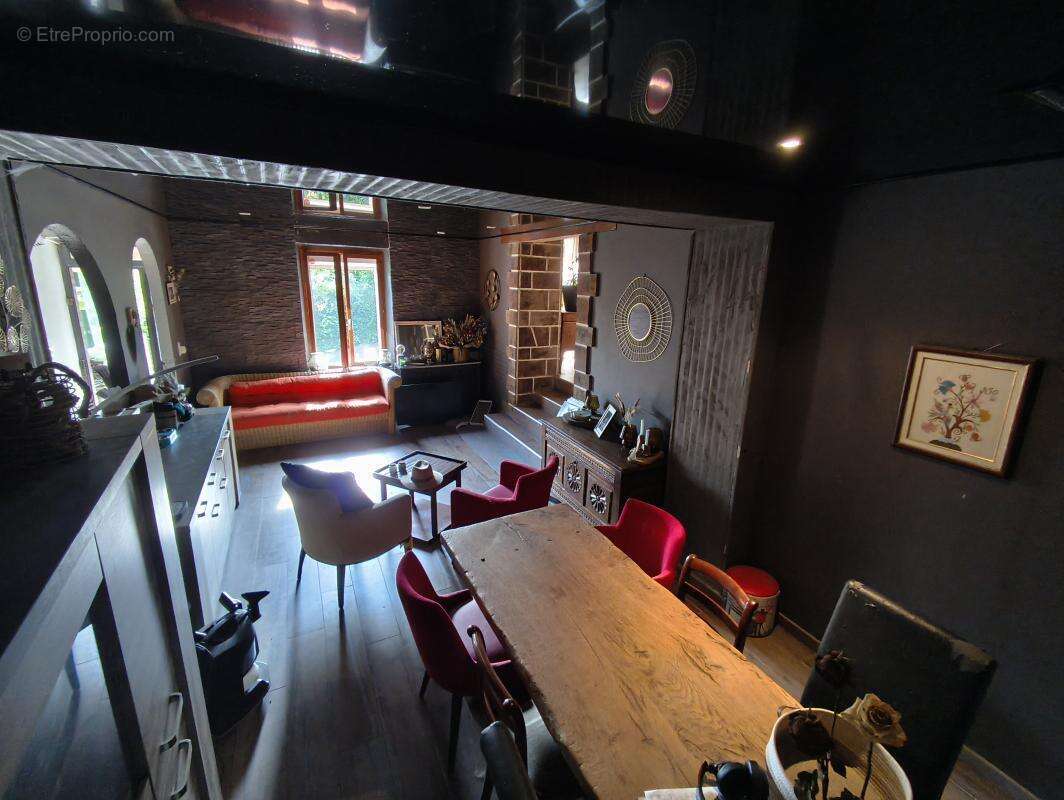 Maison à AILLEVILLERS-ET-LYAUMONT