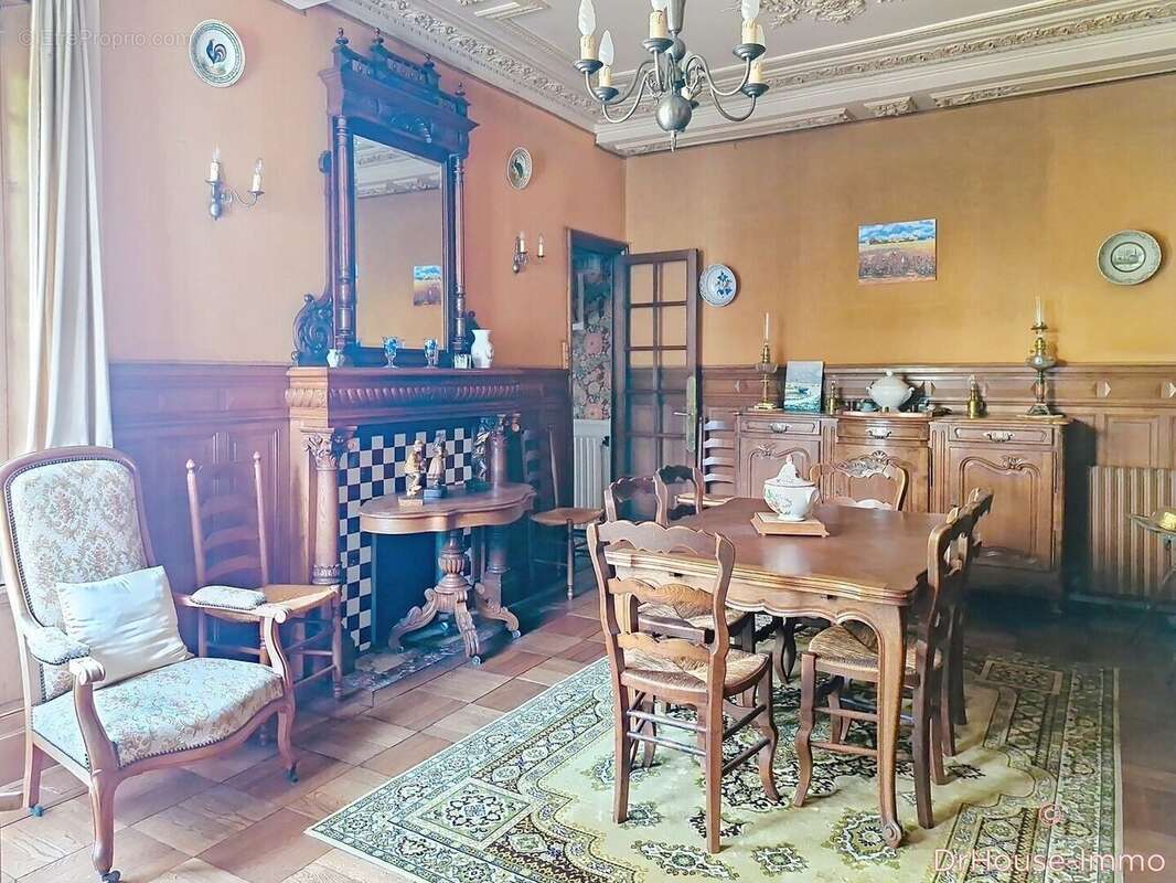 Maison à SAINT-PIERRE-SUR-DIVES