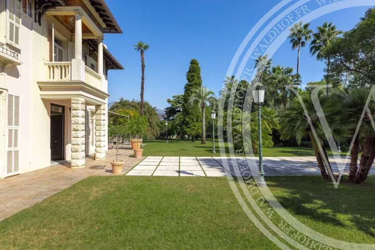 Maison à ROQUEBRUNE-CAP-MARTIN